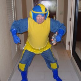 most hilarious cosplay costumes 32